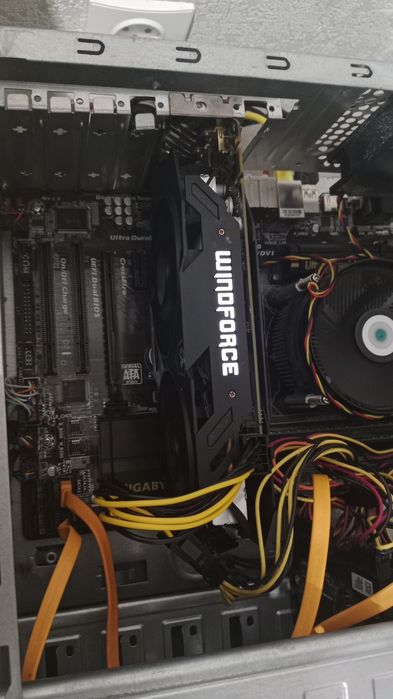 Продам видео карту GTX 950 Xtreme gaming