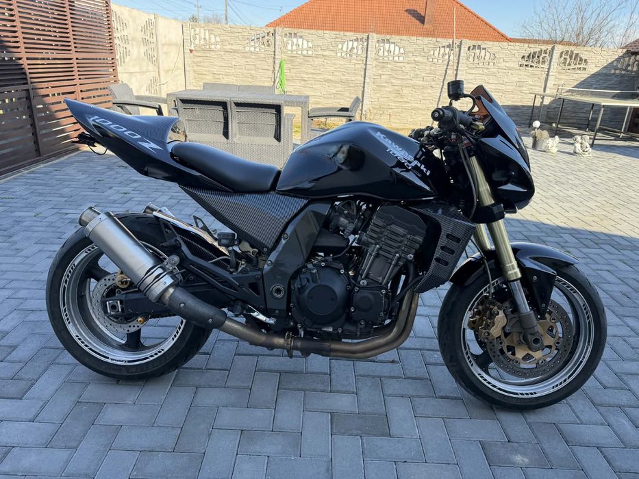 Kawasaki z1000..