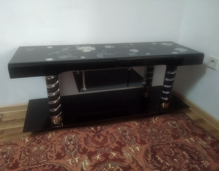 Тумба под телевизор