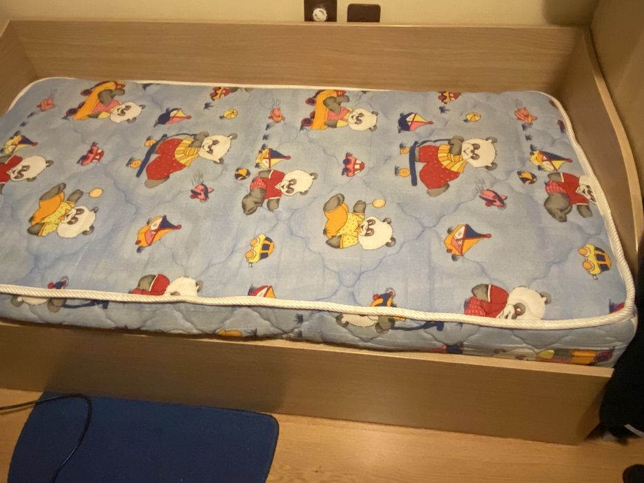 Детски матрак за легло