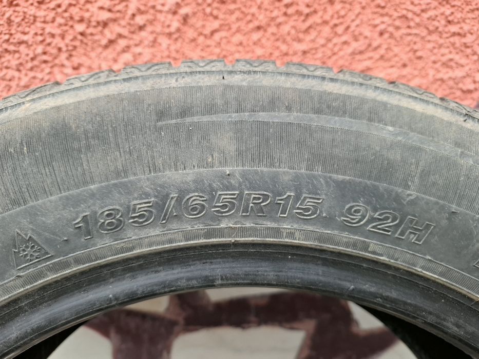 Vând 4 cauciucuri M+S (vară-iarnă))s