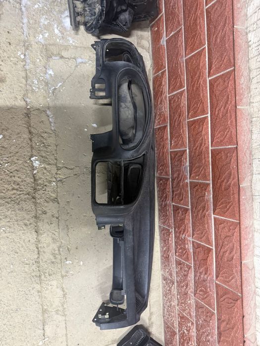 Балка в сборе, панель борода, диски все на Е36 BMW