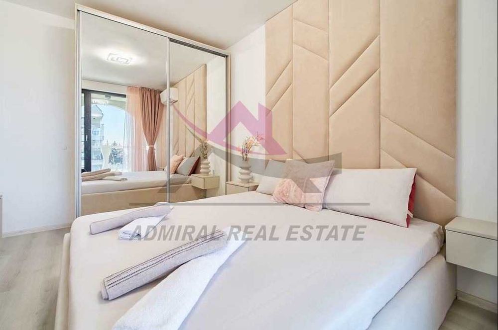 Дава се под наем Двустаен апартамент в Варна, м-т Траката - 60 кв.м за 900 € - Снимка #2