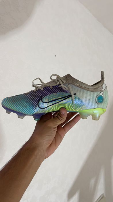 Nike mercurial butsi