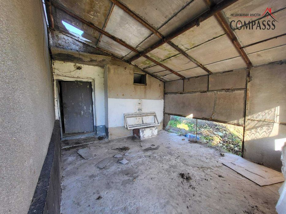 с. Септемврийци, Общ. Каварна, къща с двор – 24030 евро!