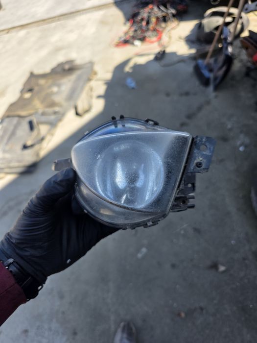 Proiector BMW E90 Non Facelift