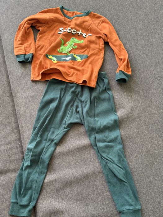 Отдам для мальчика 3-4 года