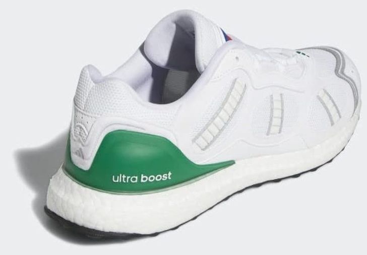 Adidas  Ultraboost Supernova DNA