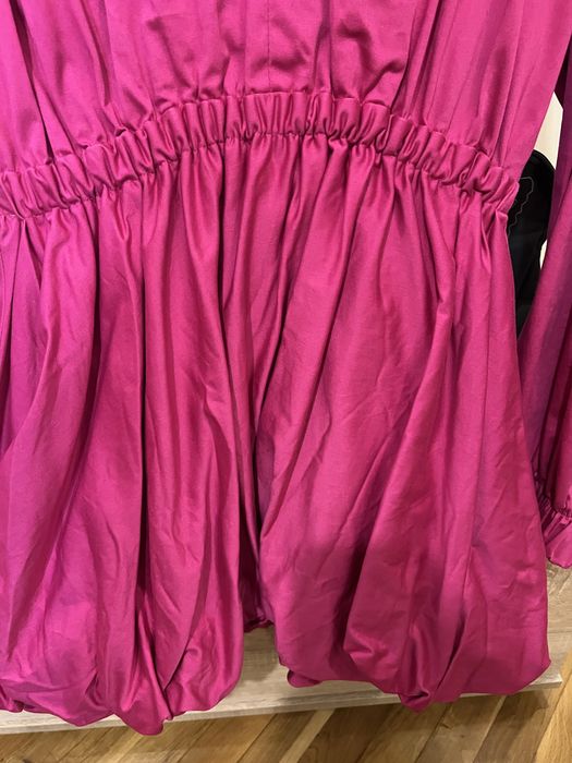 Рокля Evis уникална като модел и цвят