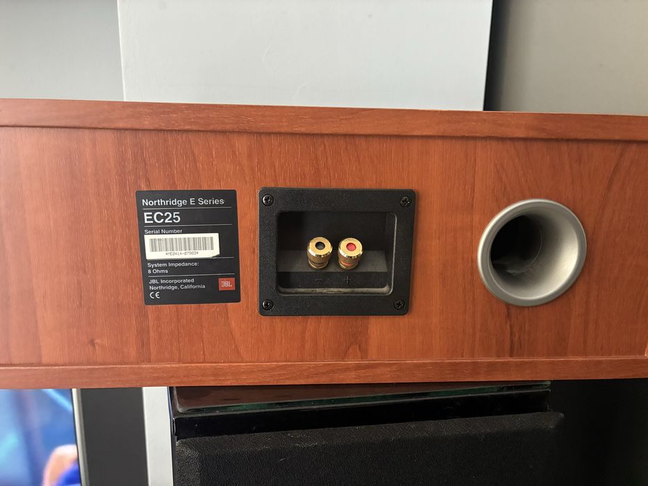 Тонколони Infinity Reference 61l