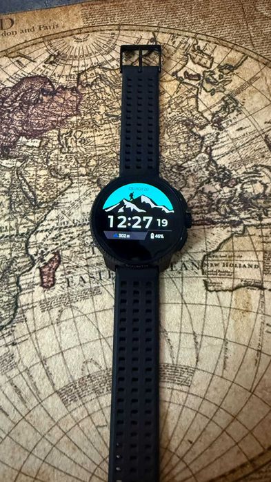 Смарт часы  Suunto Race