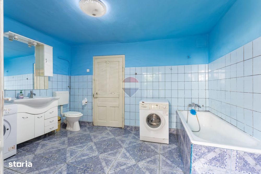 Casă de închiriat cu 4 camere în Pârneava – mobilată și utilată