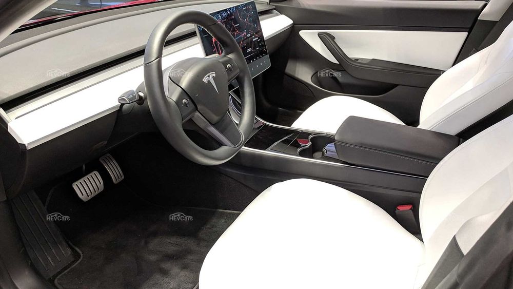 Tesla model 3  performance (гарантировано) Для любителей скорости.
