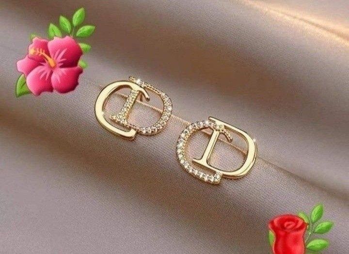Cercei otel inoxidabil/Dior/strass,new model import Italia