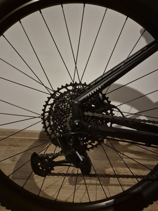 Vând Mondraker model 2023