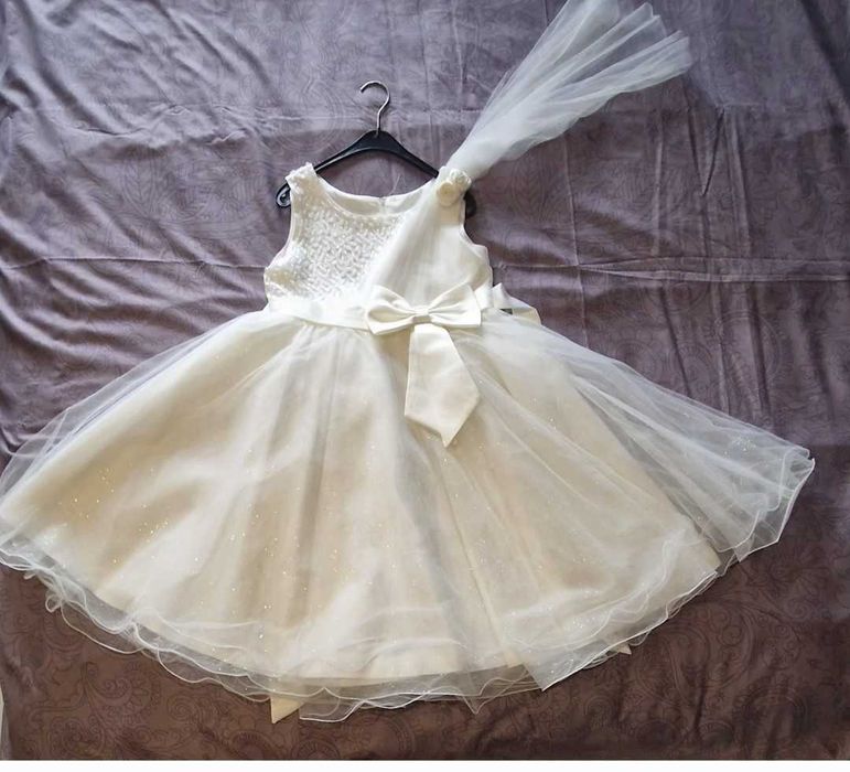 Детска булчинска рокля