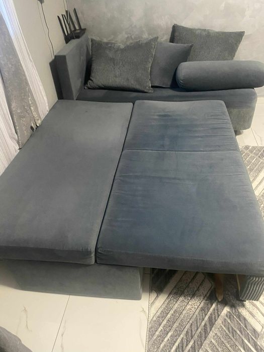 Ъглов диван размер м