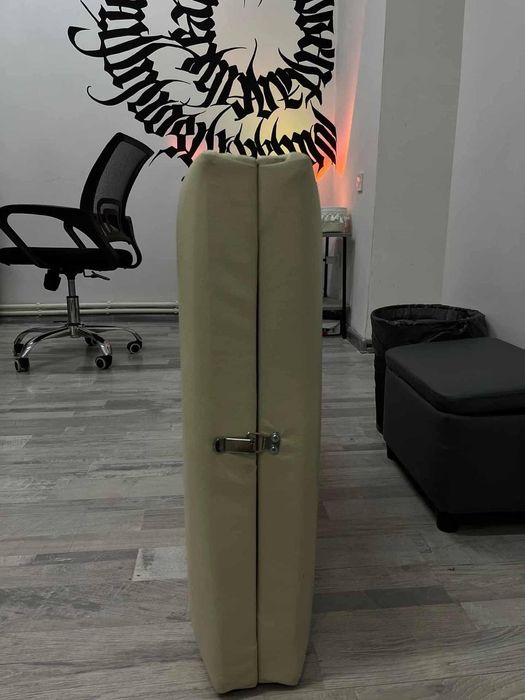 Складная кушетка