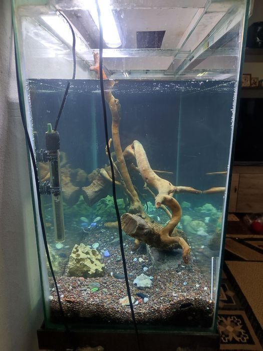 Продам аквариум для рыбок