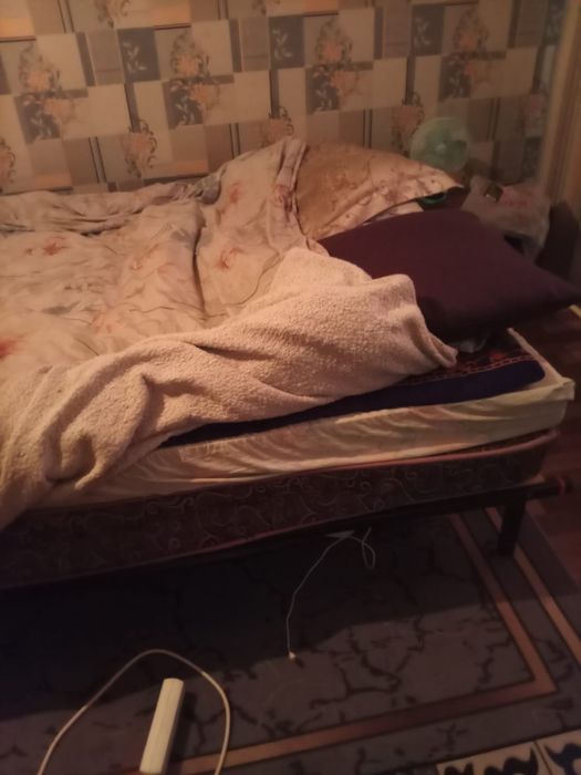 Срочно продам 2х спальный кровать