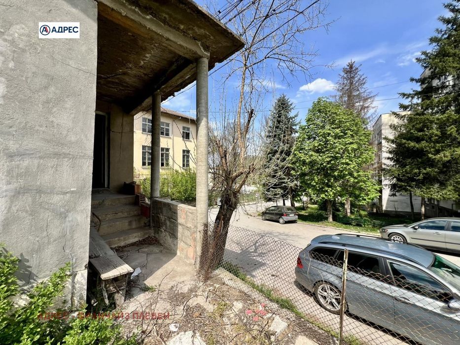 Продава се Къща в Угърчин - 152 кв.м за 50 €/кв.м - Снимка #3