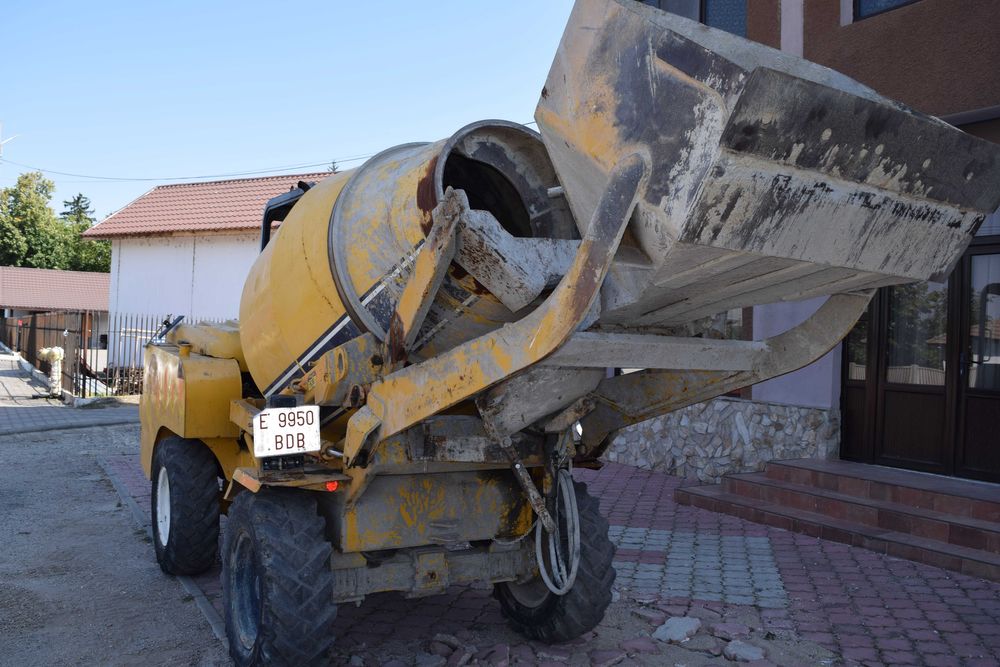 Autobetoniere autopropulsată Fiori – profesională pentru șantiere