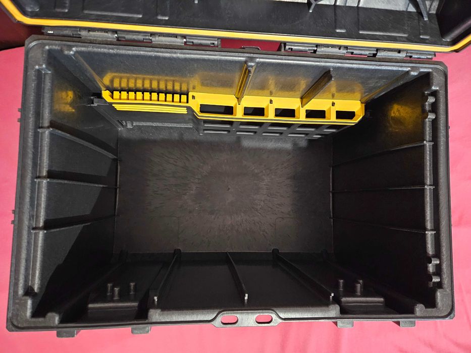 Куфар за инструменти DeWALT TOUGHSYSTEM DS400