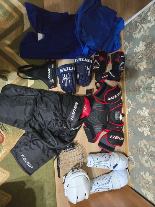полный комплект хоккейной экипировки