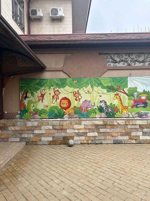 Декоративные баннеры с детскими рисунками (для сада, площадки, стены)