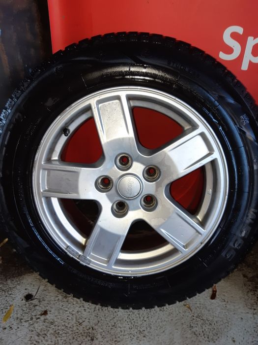 Jante jeep R17 cu anvelope de iarnă în stare bună
