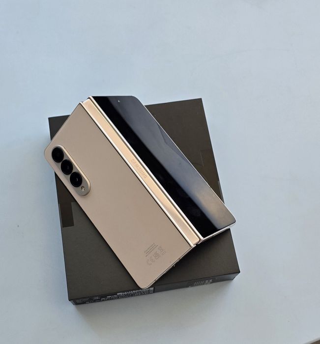 Samsung Z fold 4 256 12 gb