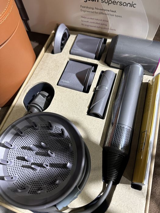 Дайсон фен и дайсон стайлер