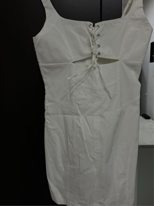 Нова рокля от Bershka