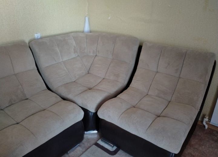 Продам диван угловой