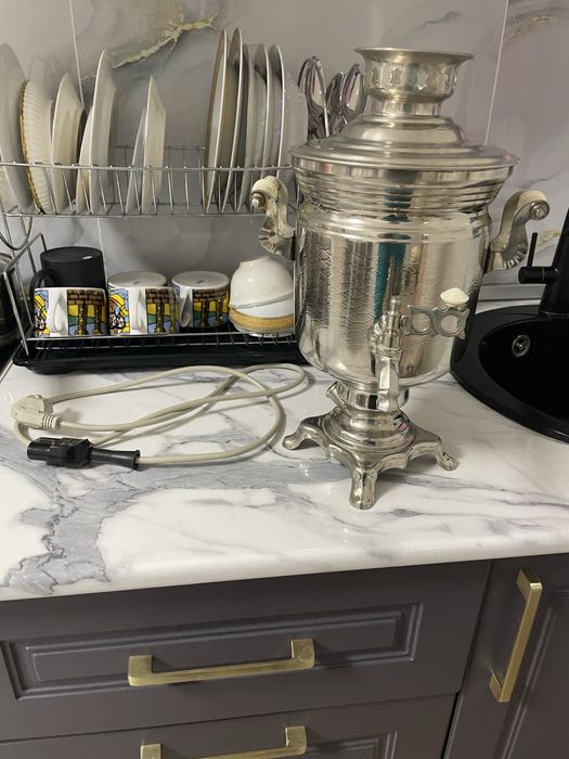 Самовар электрическии советскии