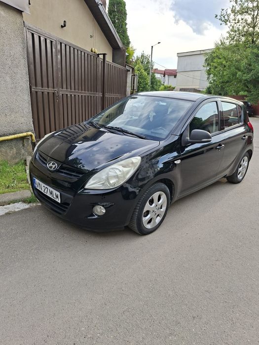 Se vinde Hyundai I 120