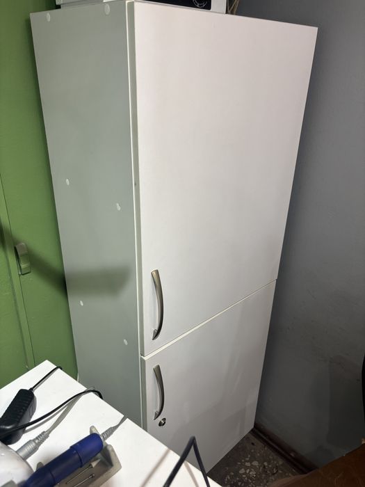 Срочно продаю шкаф