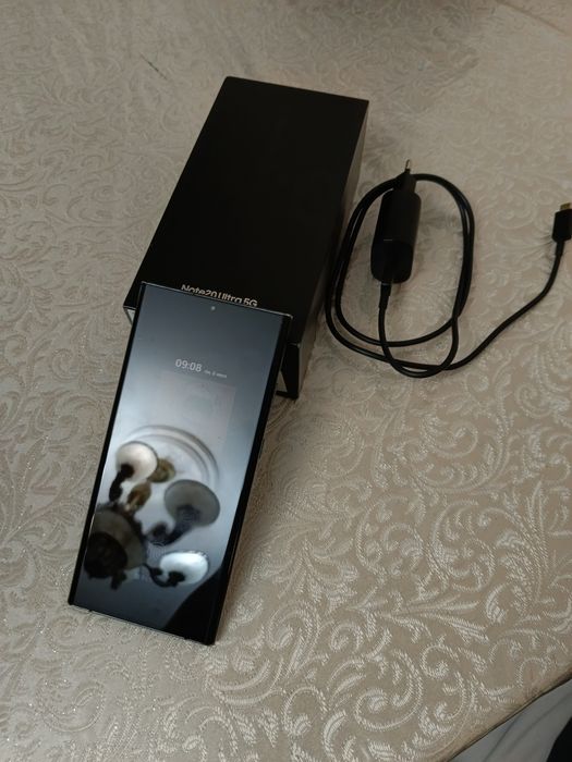 Samsung note 20 ultra 12/256 gb.
Чистый кореец на Снапд