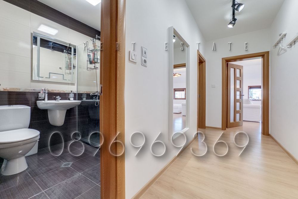 Продава се Двустаен апартамент в Варна, м-т Евксиноград - 70 кв.м за 2415 €/кв.м - Снимка #12