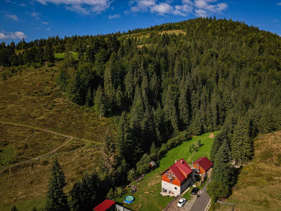 Cabana Hillside Arieșeni cu ciubăr