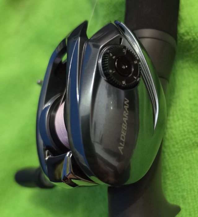 Mulineta baitcast Shimano Aldebaran BFS HG