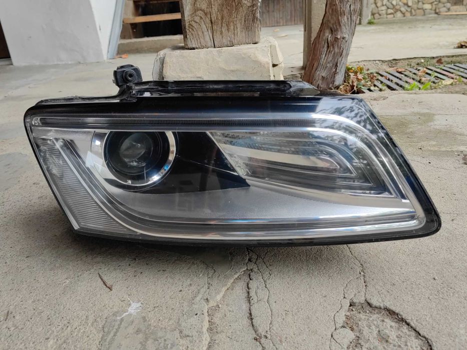 Фар Audi Q5 Bi-Xenon LED Face десен / Фар Ауди Кю5 ксенонов Оригинален