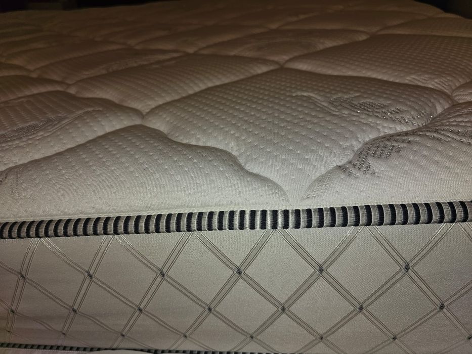 Продаётся Ортопедические матрас