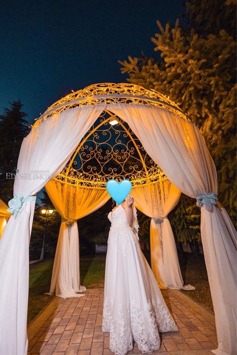 Булчинска  рокля