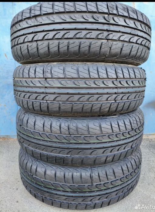 Продам резину 1 сезон каталась