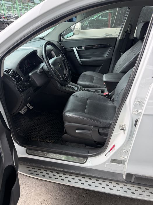 Срочно продаю Chevrolet Captiva