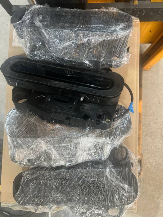 L Motors 4 ta Ruchkasi 600 ming