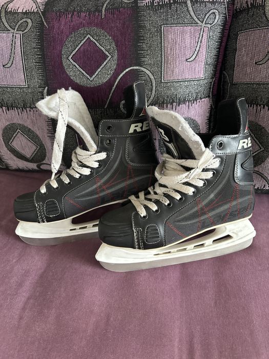 Продам коньки р43