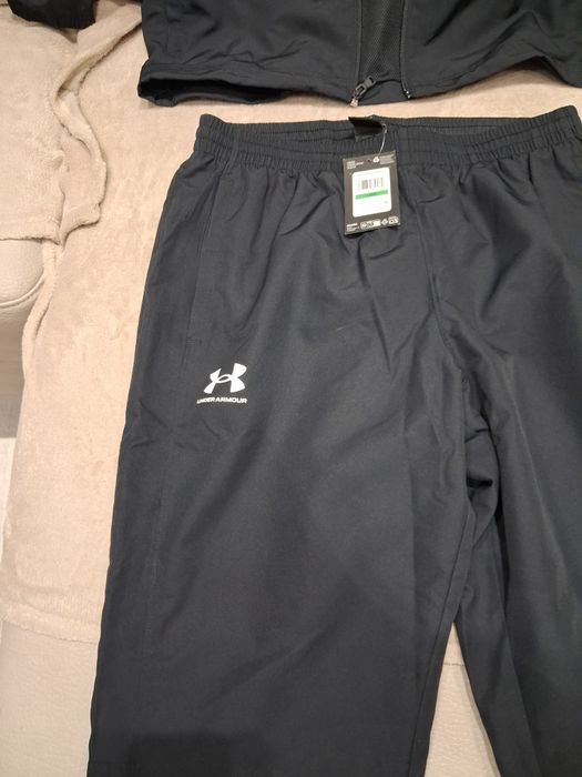 Черен спортен комплект/анцуг Under armour