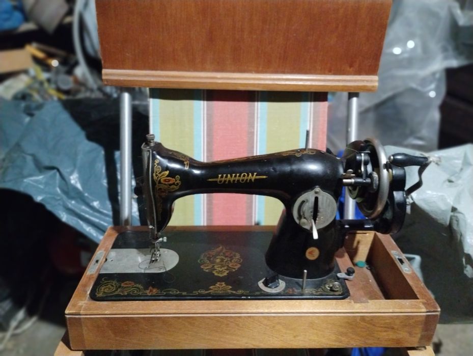 Продавам шевна машина